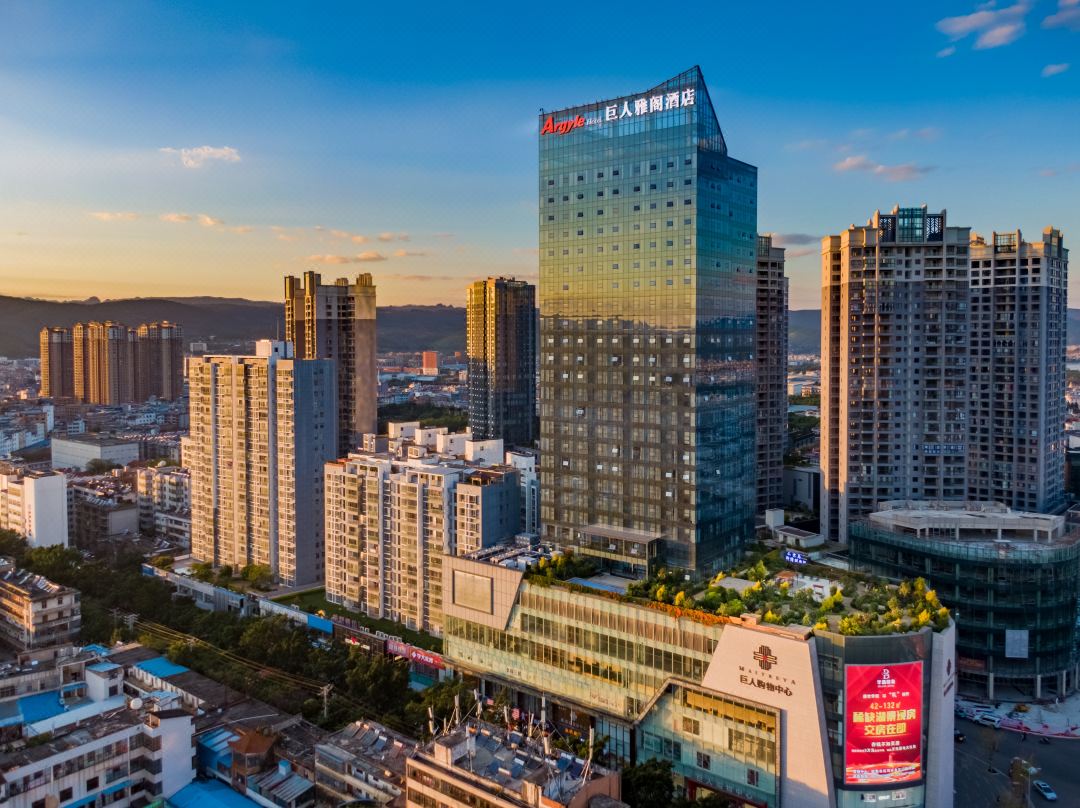 200q1a0000018nka531C6_W_1080_808_R5_D